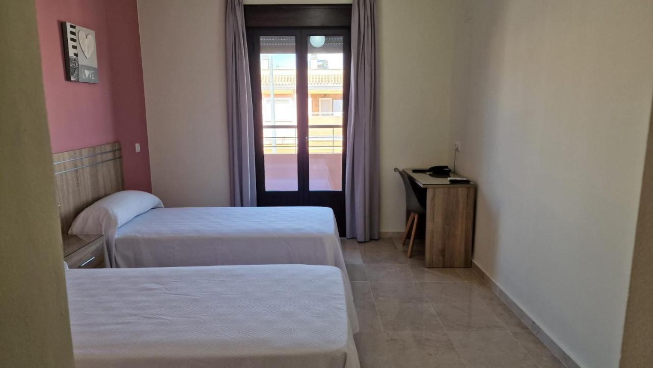 Hotel Nuevo Espartinas Eksteriør billede